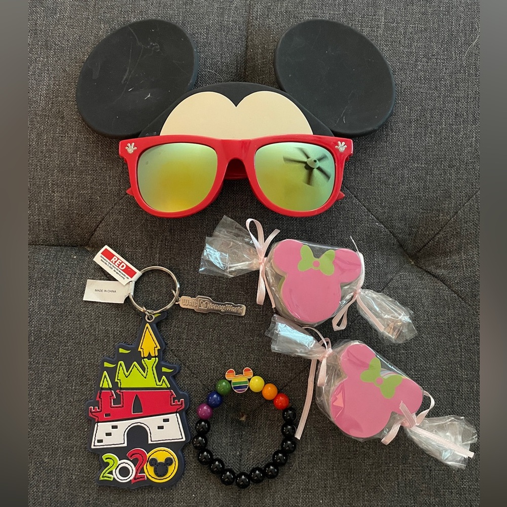Disney Park Swag - 6 piece set